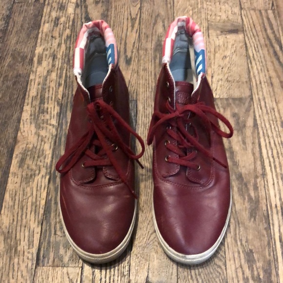 Bucket Feet Shoes - Bucketfeet red high tops size 10